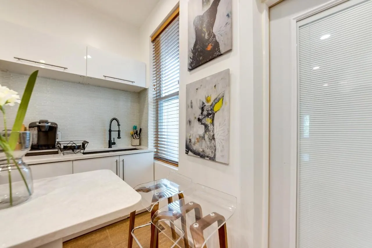 Stylish St Louis Gem With Fire Pit Access! Apartment Saint Louis