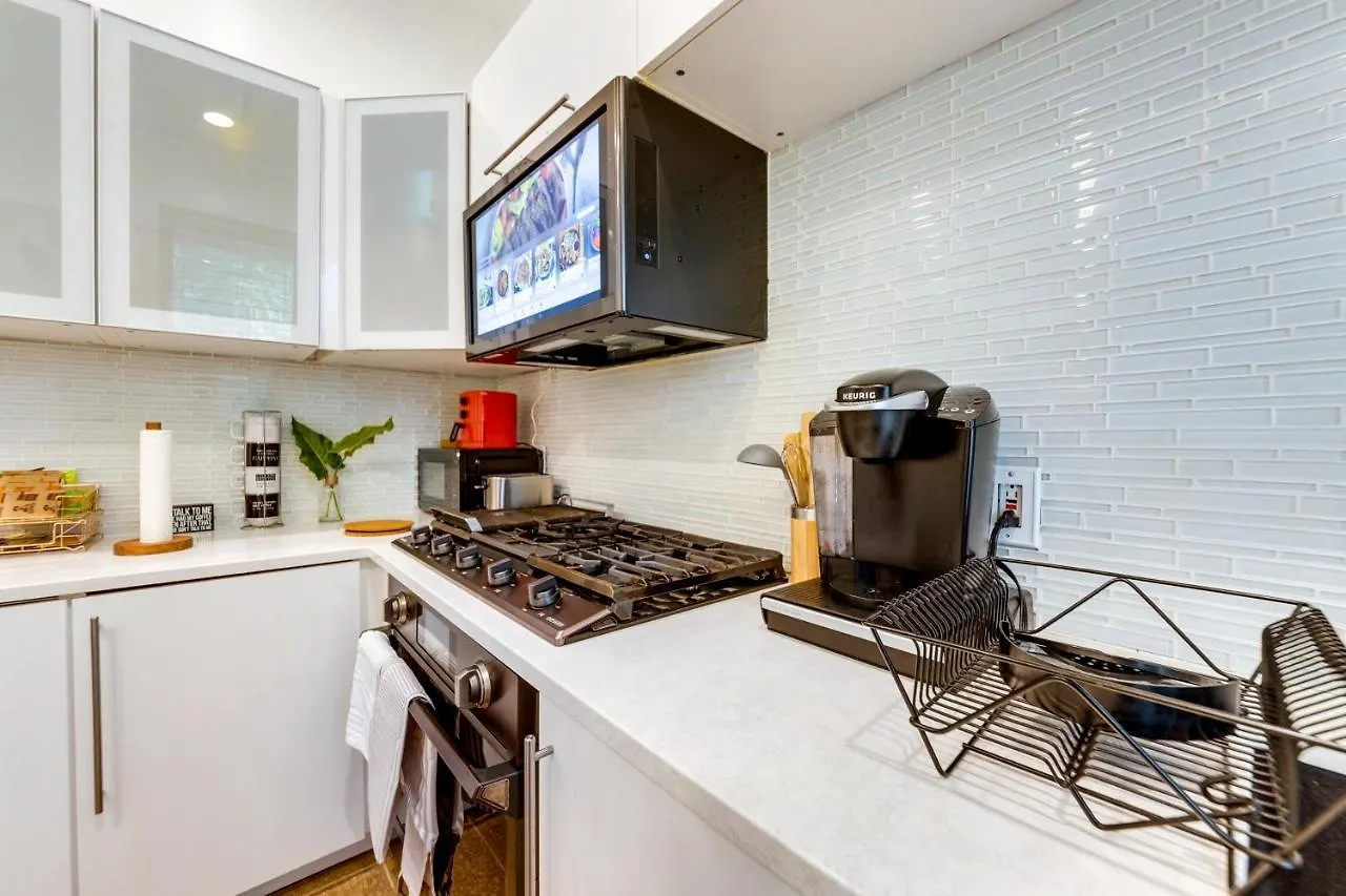 Stylish St Louis Gem With Fire Pit Access! Apartman Saint Louis